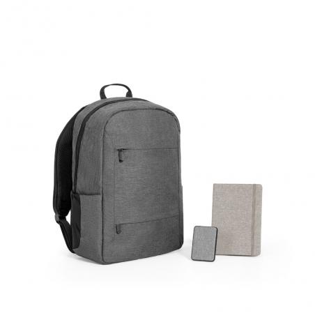 The classic onboarding kit is a collection of products to welcome new employees Kit onboarding classic
